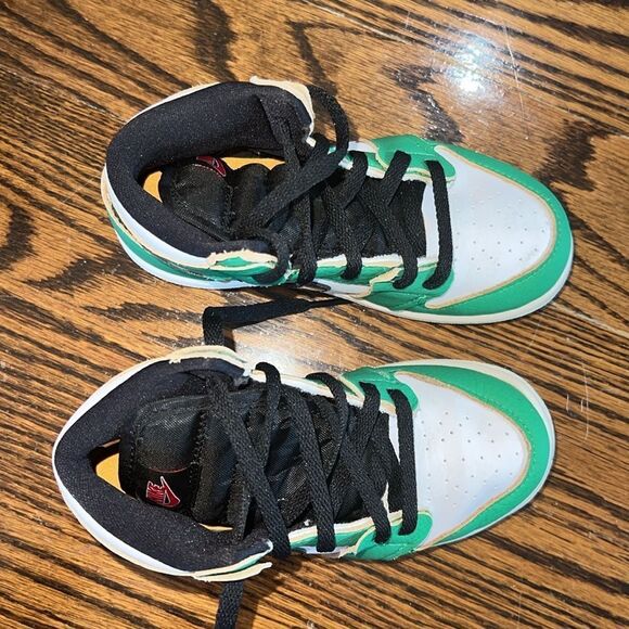 JORDAN 1 RETRO HIGH “LUCKY GREEN” 10C - Picture 8 of 10